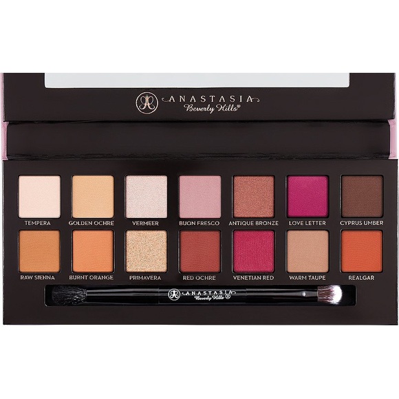 Modern Renaissance Eyeshadow Palette - Picture 2 of 3